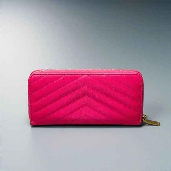 Saint Laurent Fuchsia Quilted Wallet - Picture 10 of 12